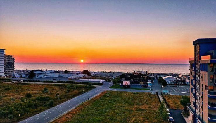 Apartament Carina Summerland Mamaia Exteriör bild
