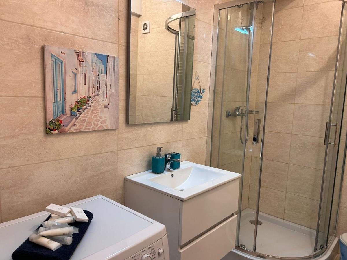 Apartament Carina Summerland Mamaia Exteriör bild